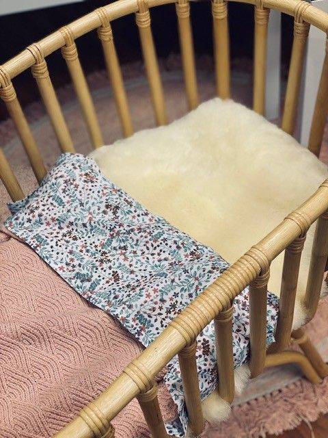 Schapenvacht baby - Leafde Babycare = Gezonde & natuurlijke warmte